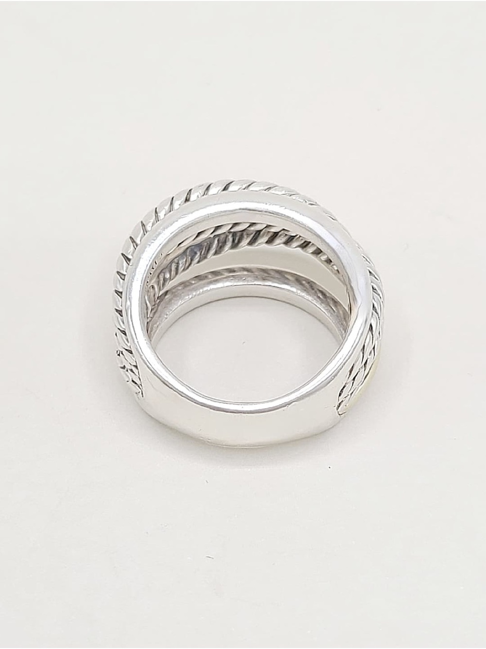 David Yurman Crossover Ring With Gold - Picture 3 of 6